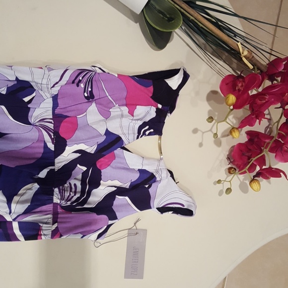 Dress - Picture 2 of 4